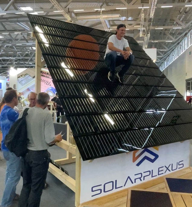 Solarplexus_begehbar_solardachziegel3-1